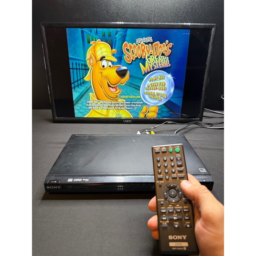 Sony DVP-SR200P slim DVD/CD player with Sony remote control